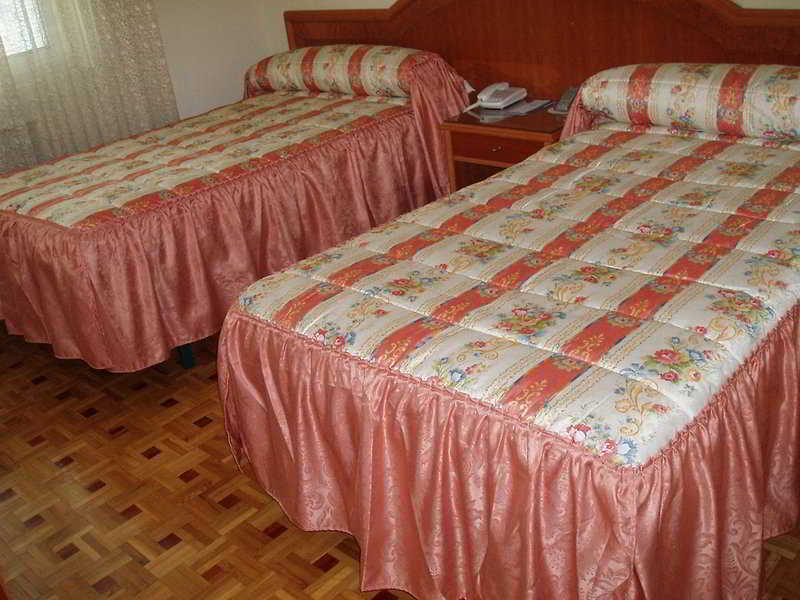 Hotel Buenos Aires Villafría de Burgos Esterno foto